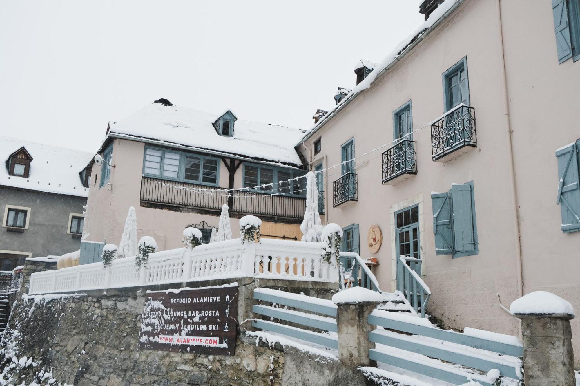 Hostel Baqueira - Refugi Rosta - Pyrenmuseu Salardú Dış mekan fotoğraf